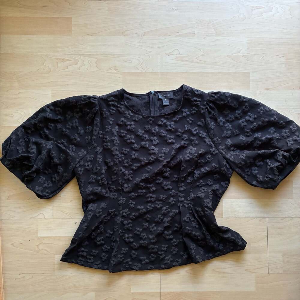Gracia Black Floral Jacquard Puff Sleeve Top Size 1XL